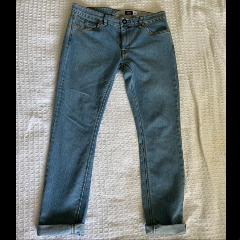 Volcom Men’s light wash Jeans